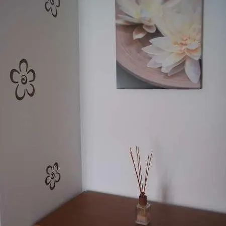 Krisbela Apartament *